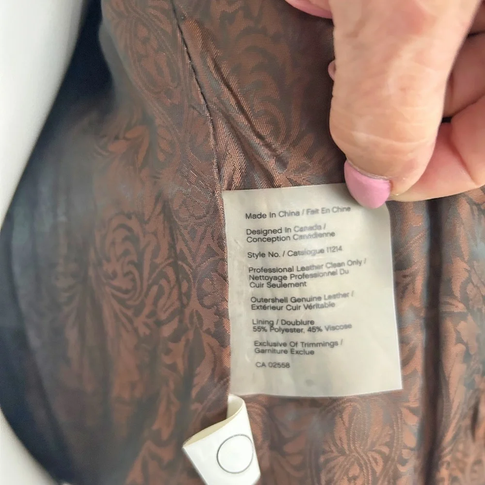 Ladies Danier Leather Jacket Size XS - Picture 10 of 12